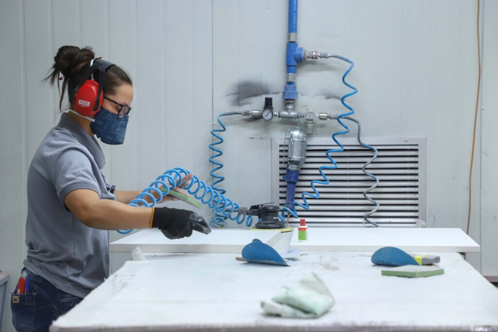  Paraná encerrou o período na quarta posição no ranking nacional de empregabilidade feminina, atrás somente dos estados de São Paulo (194.415), Minas Gerais (70.408) e Rio de Janeiro (46.676