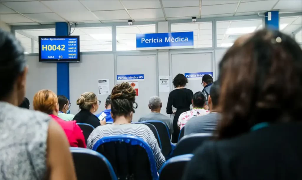 O INSS promove neste fim de semana, dias 27 e 28 de setembro, um mutirão de perícia médica em 35 cidades. O Ministério da Previdência Social calcula que cerca de 5 mil pessoas serão beneficiadas.￼